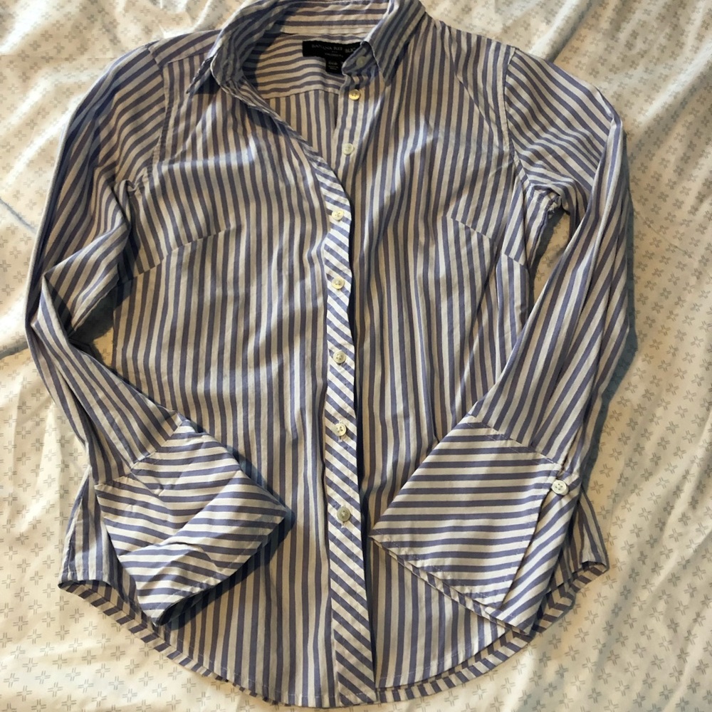 Banana republic lavender tailored button down 00p